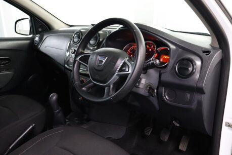 Dacia Sandero AMBIANCE SCE 5