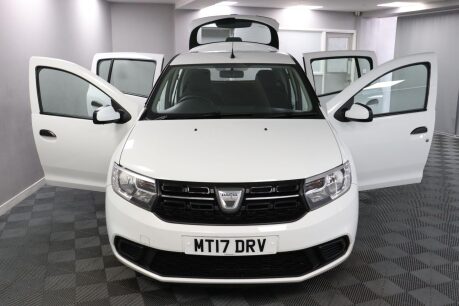 Dacia Sandero AMBIANCE SCE 7