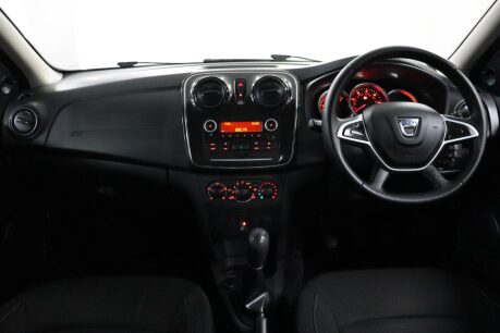 Dacia Sandero AMBIANCE SCE 38