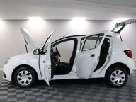 Dacia Sandero AMBIANCE SCE 6