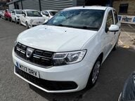 Dacia Sandero AMBIANCE SCE 5