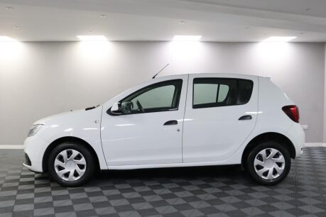 Dacia Sandero AMBIANCE SCE 18