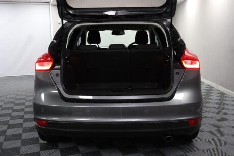 Ford Focus TITANIUM 14