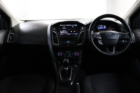 Ford Focus TITANIUM 41