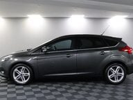 Ford Focus TITANIUM 18