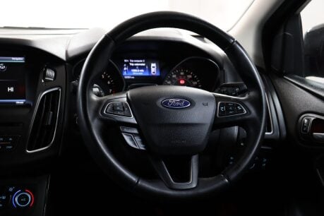 Ford Focus TITANIUM 46