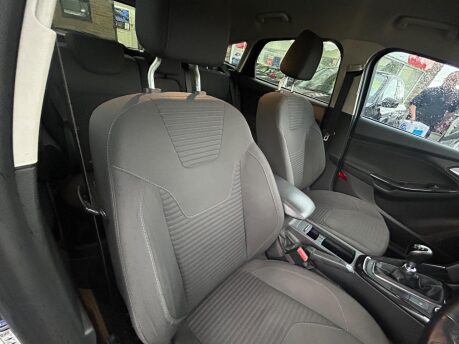 Ford Focus TITANIUM 10