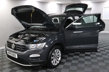 Volkswagen T-Roc SE TSI 16