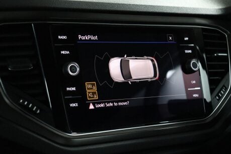 Volkswagen T-Roc SE TSI 37