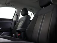 Volkswagen T-Roc SE TSI 35