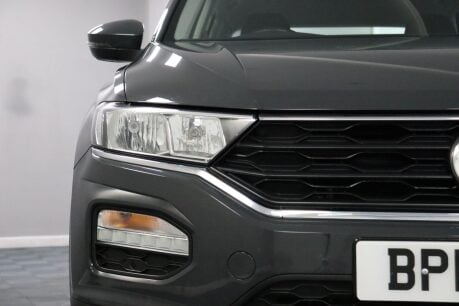 Volkswagen T-Roc SE TSI 25