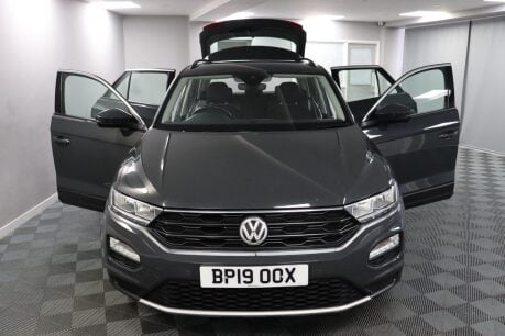 Volkswagen T-Roc SE TSI 7