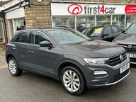 Volkswagen T-Roc SE TSI 1