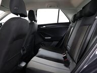 Volkswagen T-Roc SE TSI 41