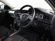 Volkswagen T-Roc SE TSI 5