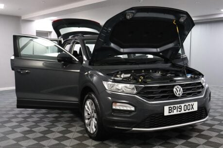 Volkswagen T-Roc SE TSI 15