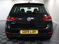 Volkswagen Golf S TSI 8