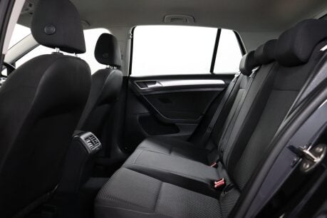 Volkswagen Golf S TSI 39