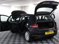 Volkswagen Golf S TSI 21