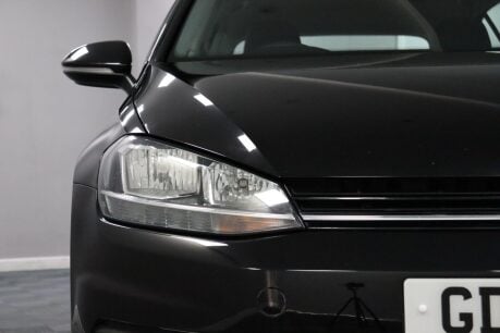 Volkswagen Golf S TSI 25