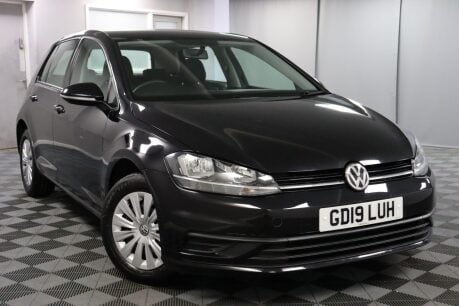 Volkswagen Golf S TSI 19