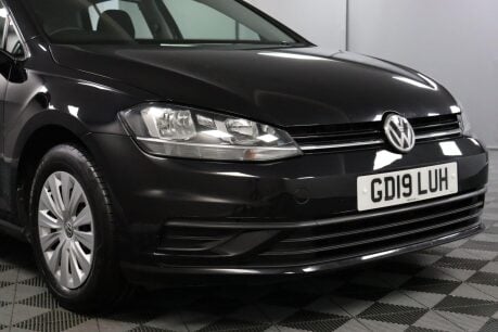 Volkswagen Golf S TSI 24