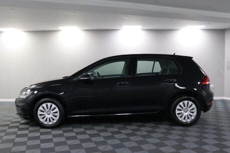 Volkswagen Golf S TSI 18