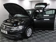 Volkswagen Golf S TSI 16