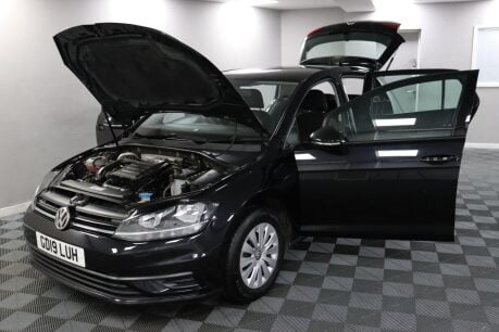 Volkswagen Golf S TSI 16