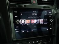 Volkswagen Golf S TSI 37