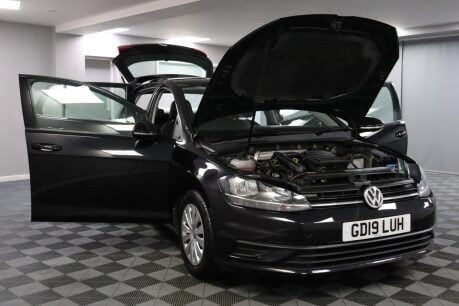 Volkswagen Golf S TSI 15