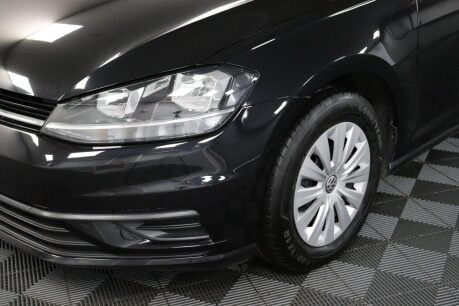 Volkswagen Golf S TSI 32