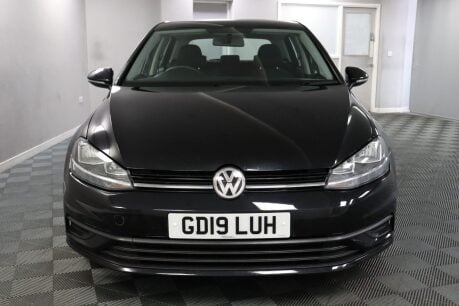 Volkswagen Golf S TSI 2