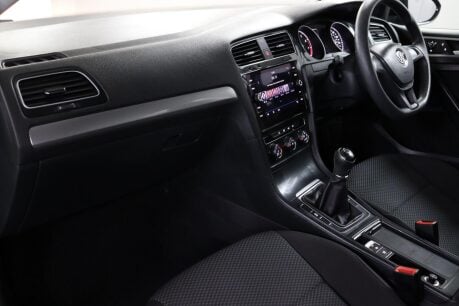 Volkswagen Golf S TSI 34