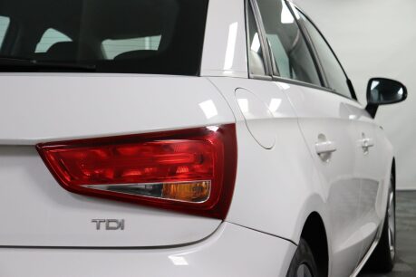 Audi A1 SPORTBACK TDI SPORT 23