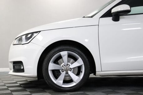 Audi A1 SPORTBACK TDI SPORT 27