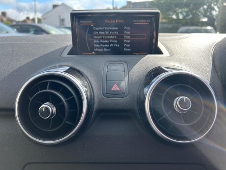 Audi A1 SPORTBACK TDI SPORT 11
