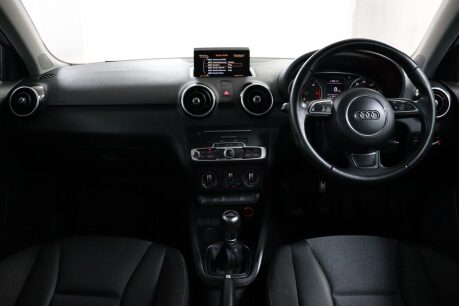 Audi A1 SPORTBACK TDI SPORT 38