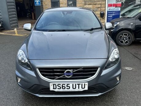 Volvo V40 T2 R-DESIGN 4