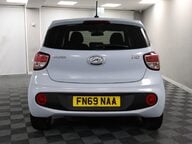 Hyundai i10 PLAY 8