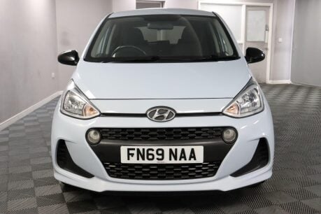 Hyundai i10 PLAY 2