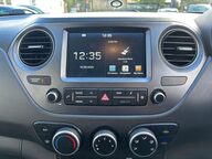 Hyundai i10 PLAY 11
