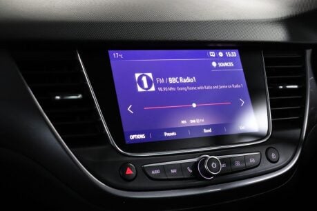 Vauxhall Crossland X TECH LINE NAV ECOTEC S/S 40
