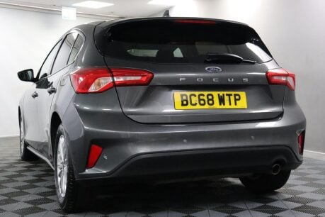 Ford Focus TITANIUM 18