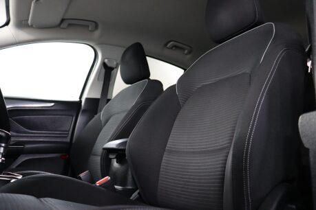 Ford Focus TITANIUM 35