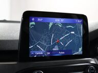 Ford Focus TITANIUM 38