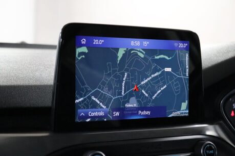 Ford Focus TITANIUM 38