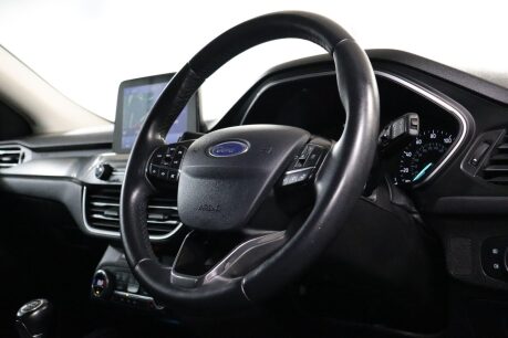 Ford Focus TITANIUM 12