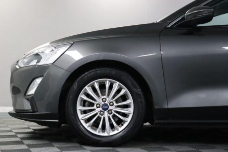 Ford Focus TITANIUM 27