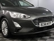 Ford Focus TITANIUM 24